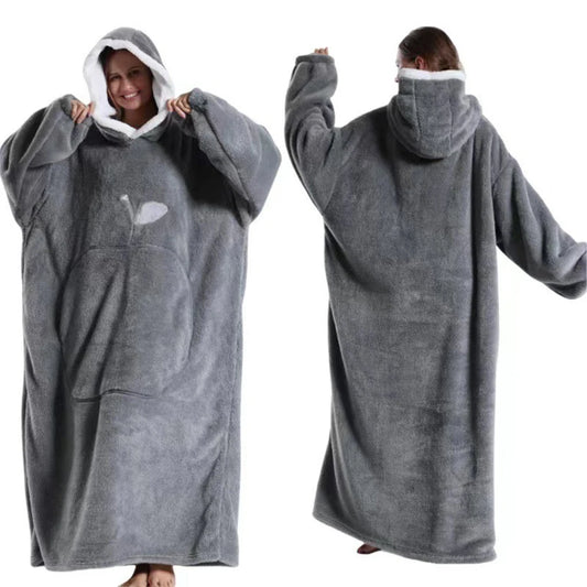 Stay Cozy This Winter with Our Unisex Oversized Hooded Blanket - The Ultimate Warmth and Comfort for Chilly Nights!